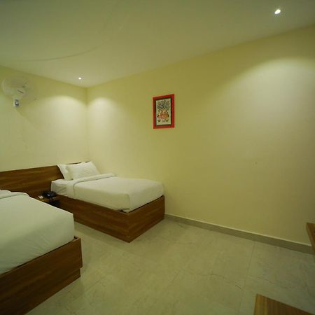 Dhruv Elite And Banquets Hotell Hyderabad Eksteriør bilde